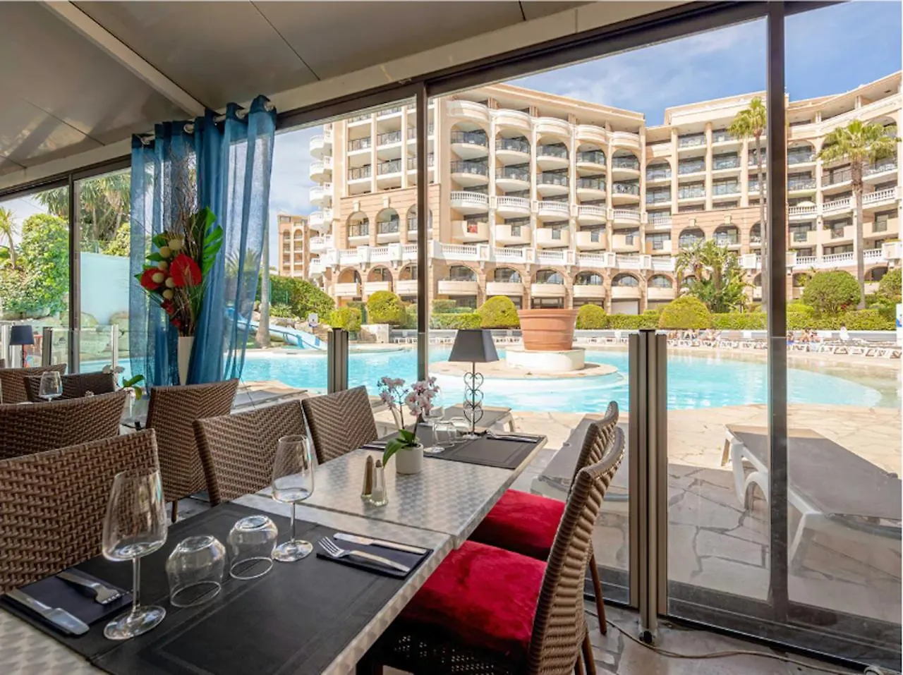 Beautiful Apartment With Sea View In Cannes 5 Pers